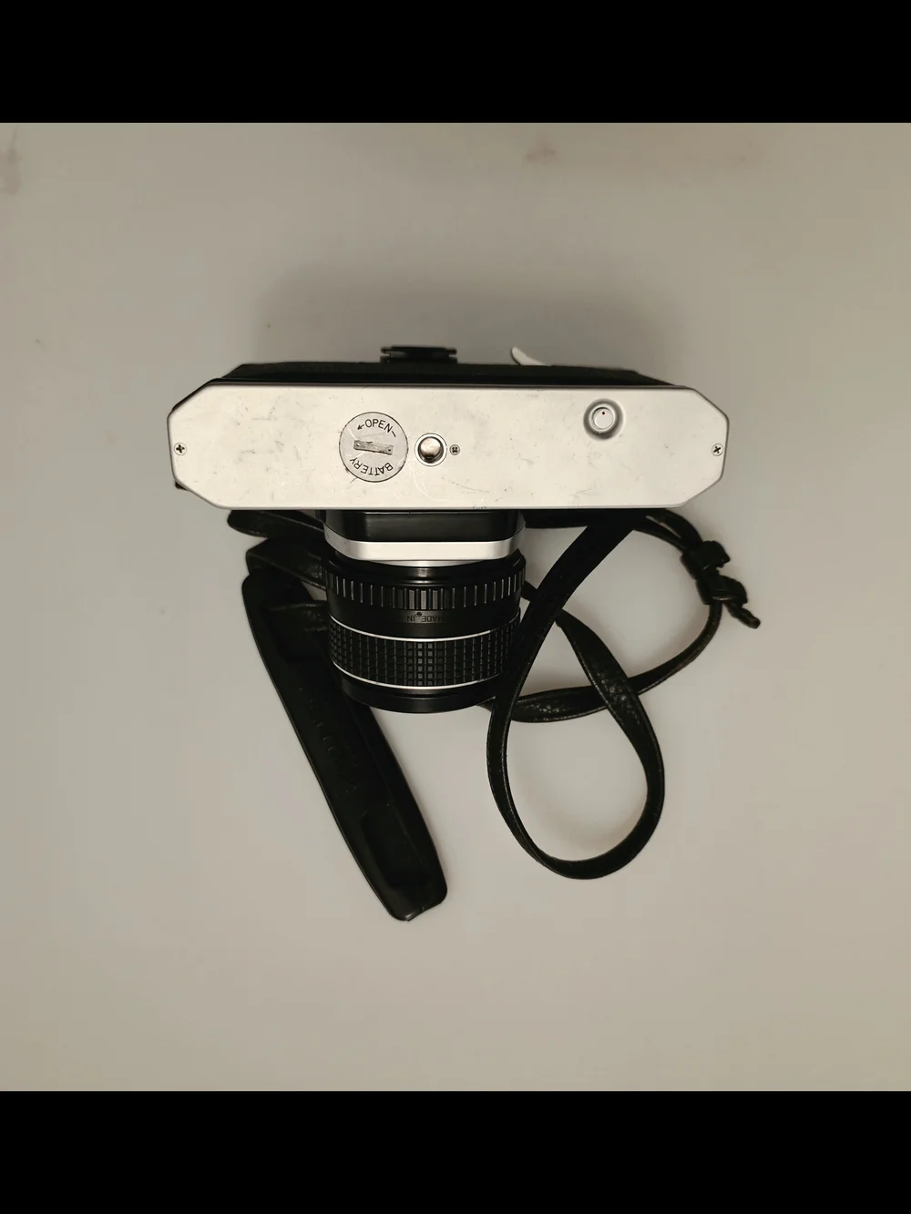 Asahi Pentax Spotmatic F 35mm Film Camera with Black Telephoto Lens